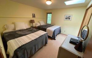 Harstine Island Retreat with Beach Access and Home Theater - Shelton, Washington