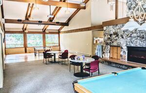 Harstine Island Retreat with Beach Access and Home Theater - Shelton, Washington