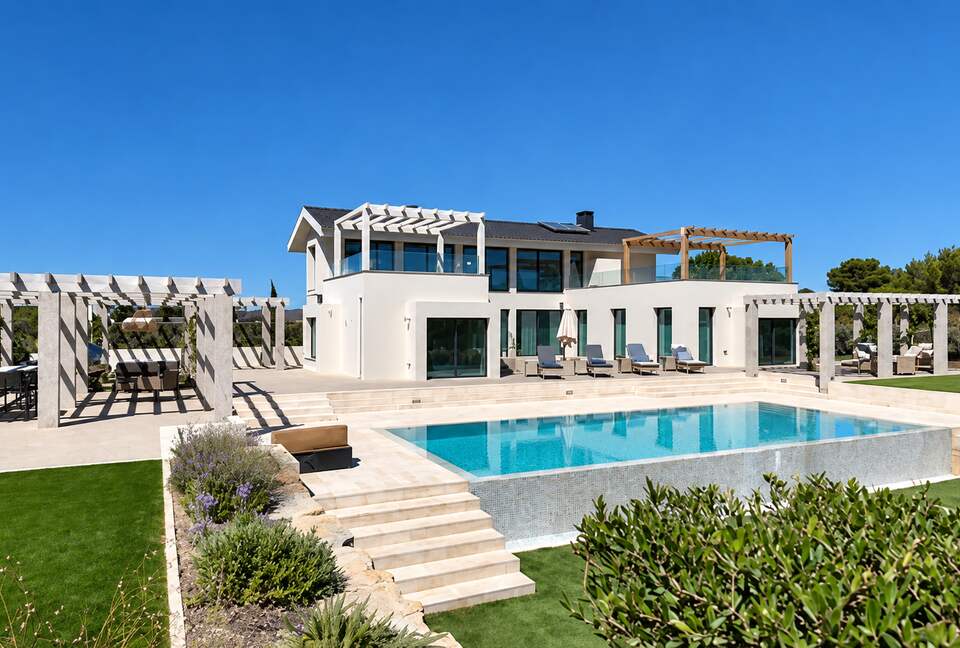 A Golfside Sanctuary of Luxury and Elegance - Castro Marim, Portugal