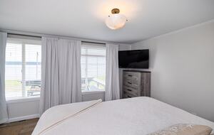 Chautauqua, NY Lakefront Retreat with Private Dock and Kayaks - Mayville, New York