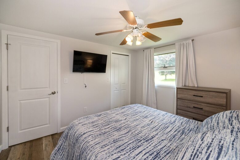 Chautauqua, NY Lakefront Retreat with Private Dock and Kayaks - Mayville, New York