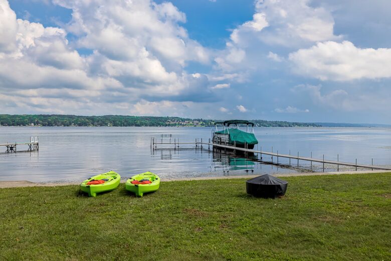 Chautauqua, NY Lakefront Retreat with Private Dock and Kayaks - Mayville, New York