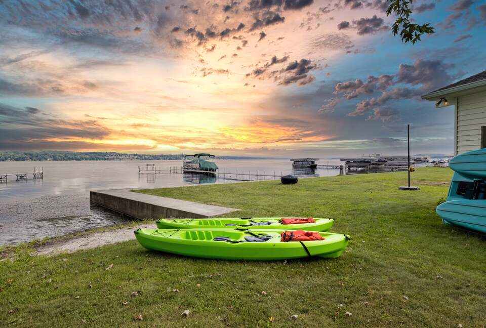 Chautauqua, NY Lakefront Retreat with Private Dock and Kayaks - Mayville, New York