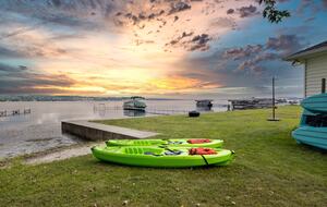 Chautauqua, NY Lakefront Retreat with Private Dock and Kayaks - Mayville, New York