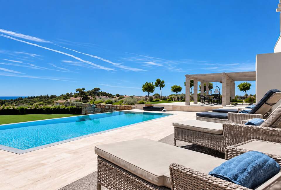 A Golfside Sanctuary of Luxury and Elegance - Castro Marim, Portugal