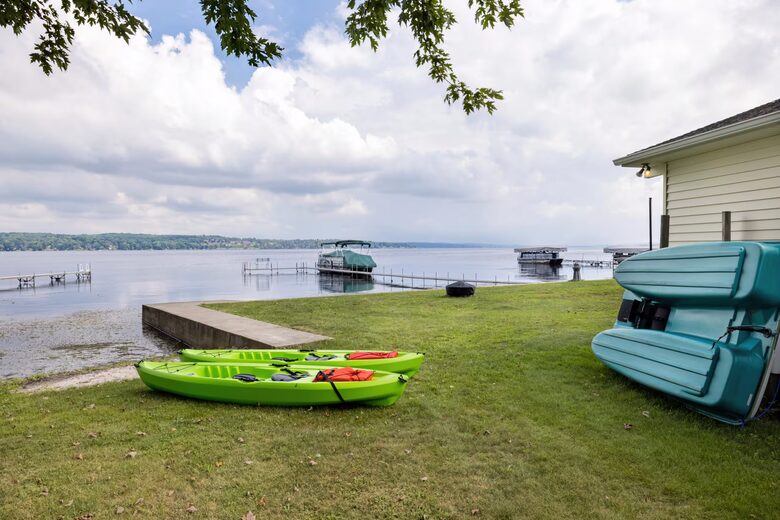 Chautauqua, NY Lakefront Retreat with Private Dock and Kayaks - Mayville, New York