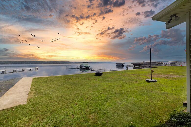 Chautauqua, NY Lakefront Retreat with Private Dock and Kayaks - Mayville, New York