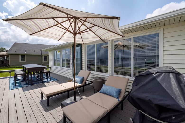 Chautauqua, NY Lakefront Retreat with Private Dock and Kayaks - Mayville, New York