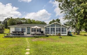 Chautauqua, NY Lakefront Retreat with Private Dock and Kayaks - Mayville, New York