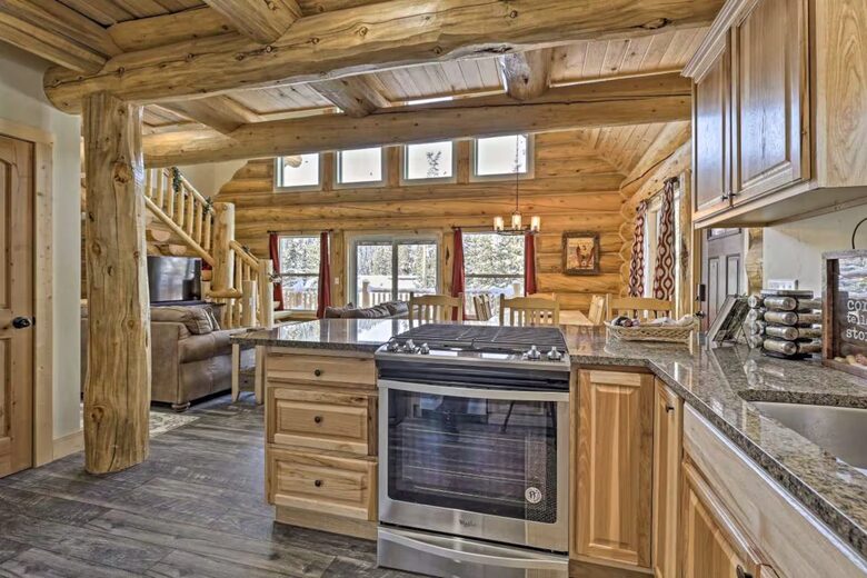 Log-Style Mountain Escape Minutes from Breckenridge Slopes - Breckenridge, Colorado