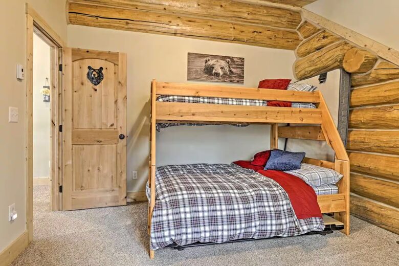 Log-Style Mountain Escape Minutes from Breckenridge Slopes - Breckenridge, Colorado
