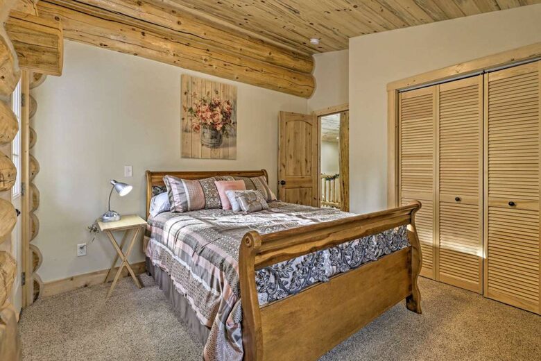 Log-Style Mountain Escape Minutes from Breckenridge Slopes - Breckenridge, Colorado
