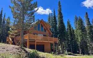 Log-Style Mountain Escape Minutes from Breckenridge Slopes - Breckenridge, Colorado