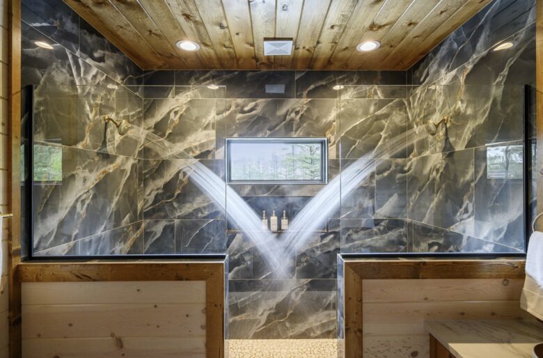 Luxury Broken Bow Lodge with Pool, Hot Tub and Endless Recreation - Broken Bow, Oklahoma
