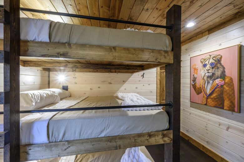 Luxury Broken Bow Lodge with Pool, Hot Tub and Endless Recreation - Broken Bow, Oklahoma