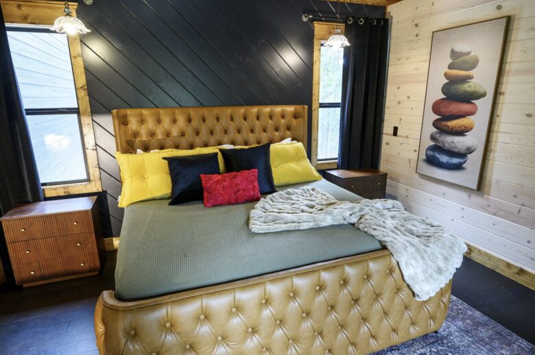 Luxury Broken Bow Lodge with Pool, Hot Tub and Endless Recreation - Broken Bow, Oklahoma