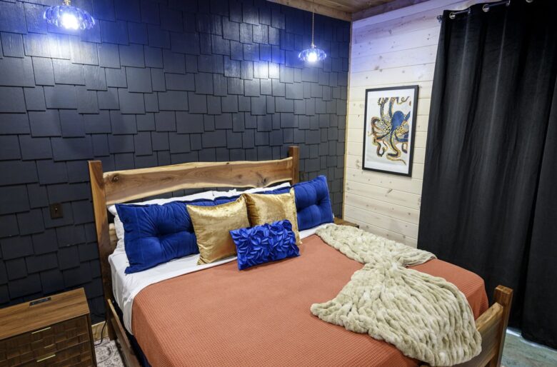 Luxury Broken Bow Lodge with Pool, Hot Tub and Endless Recreation - Broken Bow, Oklahoma