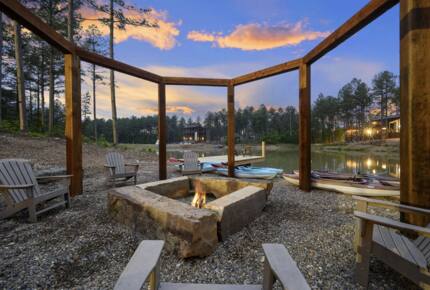 Luxury Broken Bow Lodge with Pool, Hot Tub and Endless Recreation - Broken Bow, Oklahoma