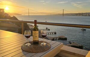 Cacilhas Waterfront Retreat with Tagus River and Lisbon Views - Lisbon, Portugal