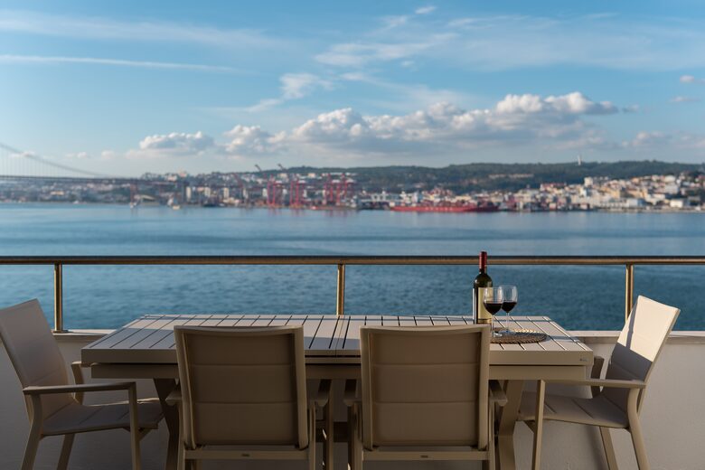 Cacilhas Waterfront Retreat with Tagus River and Lisbon Views - Lisbon, Portugal