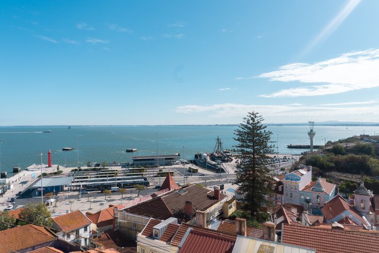 Cacilhas Waterfront Retreat with Tagus River and Lisbon Views - Lisbon, Portugal