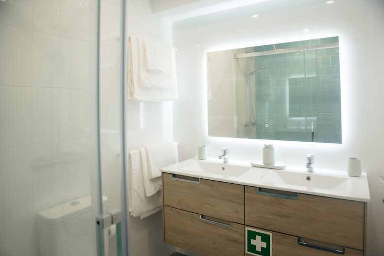 Cacilhas Waterfront Retreat with Tagus River and Lisbon Views - Lisbon, Portugal
