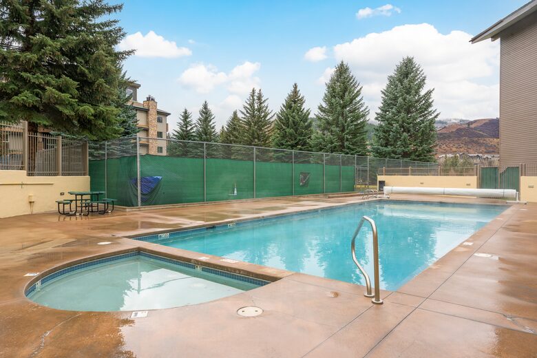 The LOTO Lodge @ BC West - Close to Beaver Creek and Vail! - Avon, Colorado