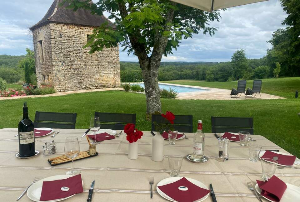 Restored Dordogne Country House with Heated Pool - Lalinde, France