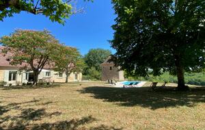 Restored Dordogne Country House with Heated Pool - Lalinde, France