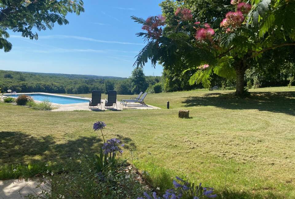 Restored Dordogne Country House with Heated Pool - Lalinde, France