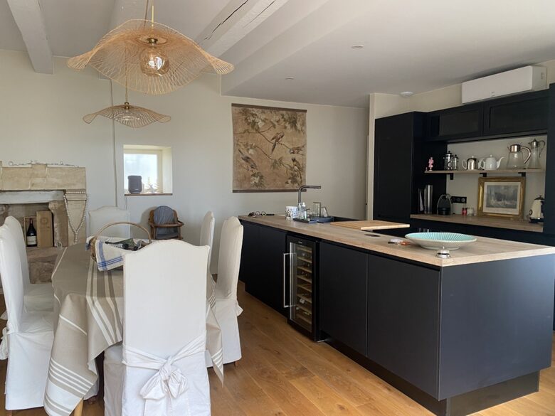 Restored Dordogne Country House with Heated Pool - Lalinde, France
