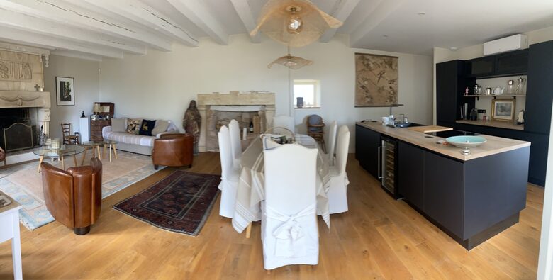 Restored Dordogne Country House with Heated Pool - Lalinde, France