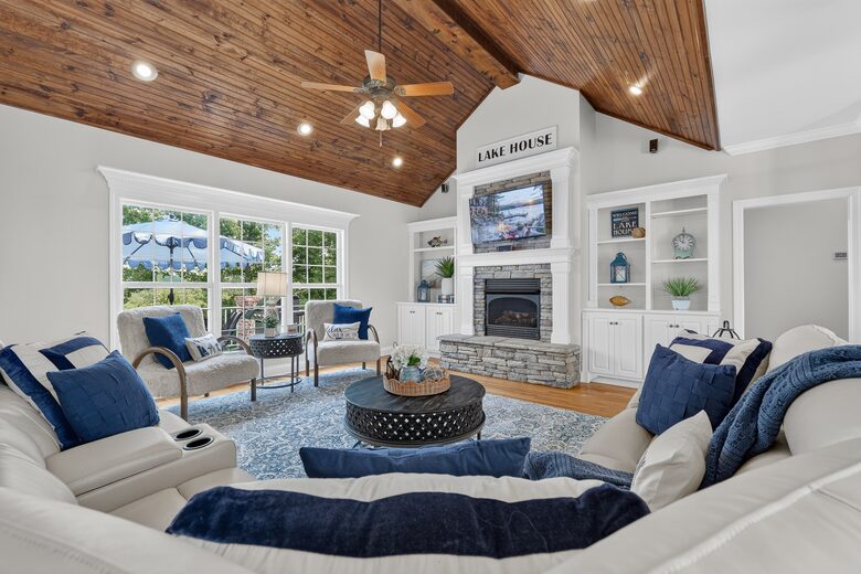 Spacious Waterfront Escape on Tim’s Ford Lake - Estill Springs, Tennessee