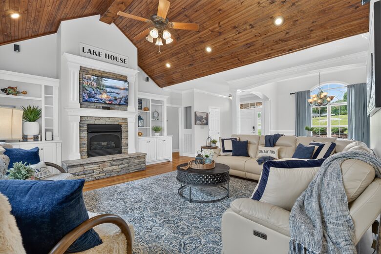 Spacious Waterfront Escape on Tim’s Ford Lake - Estill Springs, Tennessee