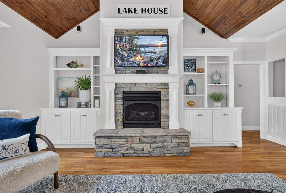 Spacious Waterfront Escape on Tim’s Ford Lake - Estill Springs, Tennessee