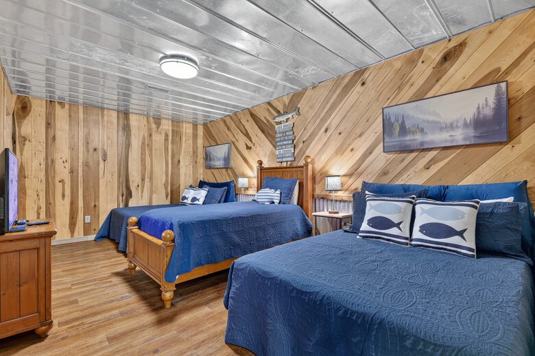 Spacious Waterfront Escape on Tim’s Ford Lake - Estill Springs, Tennessee
