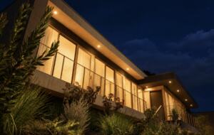 Healesville Villa with Mountain Views and Refined Interiors - Healesville, Australia