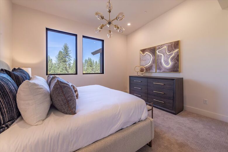 Mountain-Modern Schaffer’s Mill Home with Scenic Views - Truckee, California