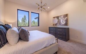 Mountain-Modern Schaffer’s Mill Home with Scenic Views - Truckee, California