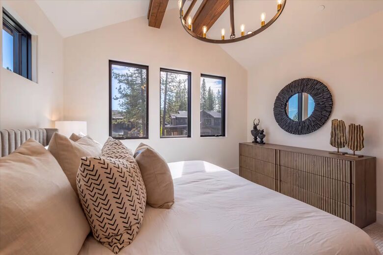 Mountain-Modern Schaffer’s Mill Home with Scenic Views - Truckee, California