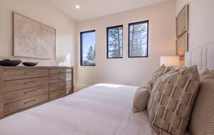 Mountain-Modern Schaffer’s Mill Home with Scenic Views - Truckee, California