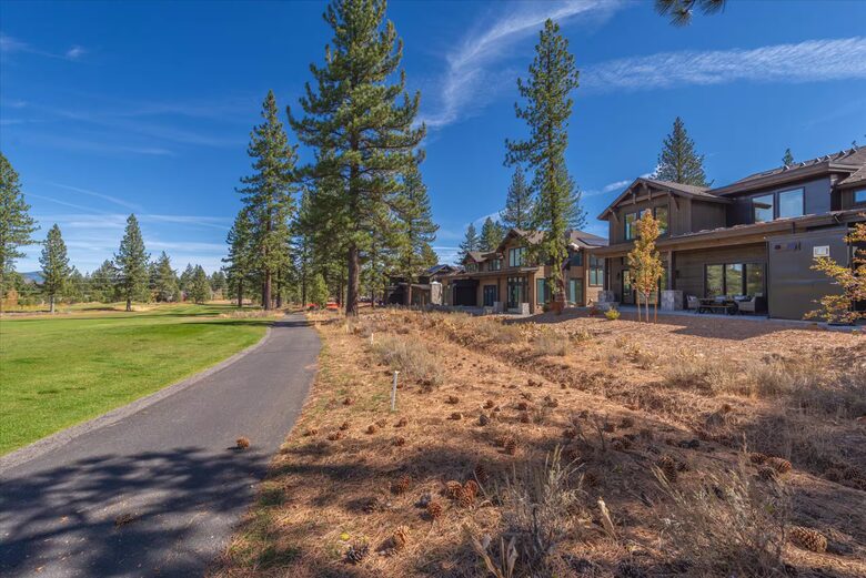 Mountain-Modern Schaffer’s Mill Home with Scenic Views - Truckee, California