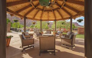 Hildale Group Escape with Pool, Sauna and Private Theater - Hildale, Utah