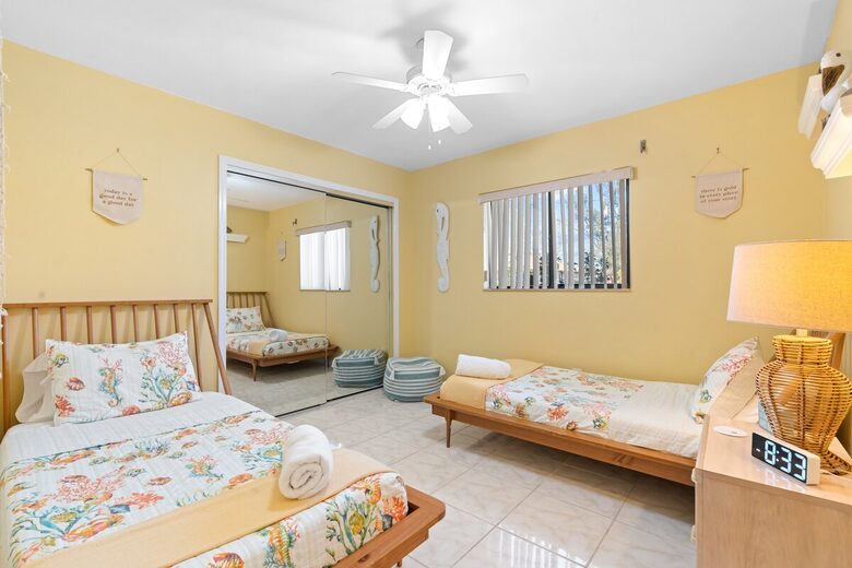 Tropical Retreat with Private Saltwater Pool & Putting Green - Cape Coral, Florida