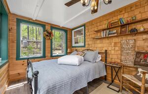 Relaxed East Wakefield Retreat Directly on Balch Lake - East Wakefield, New Hampshire