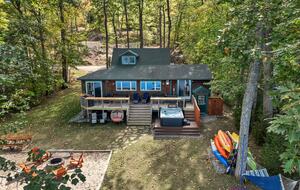 Relaxed East Wakefield Retreat Directly on Balch Lake - East Wakefield, New Hampshire