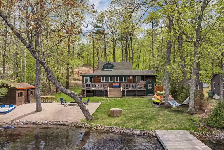 Relaxed East Wakefield Retreat Directly on Balch Lake - East Wakefield, New Hampshire