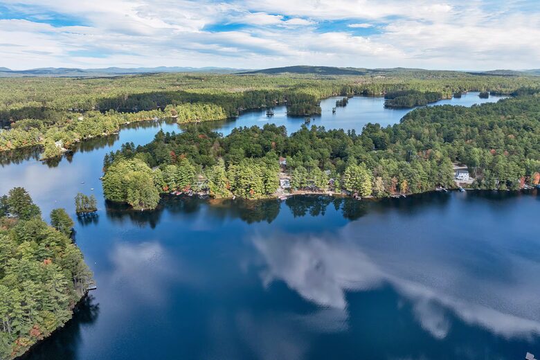 Relaxed East Wakefield Retreat Directly on Balch Lake - East Wakefield, New Hampshire