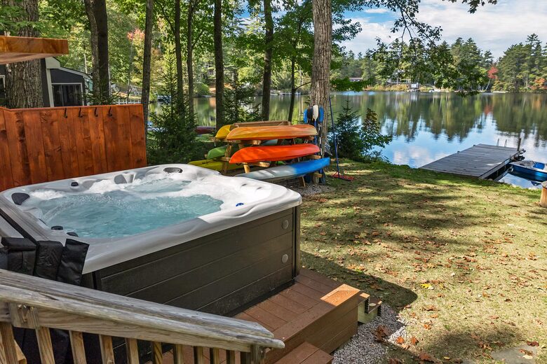 Relaxed East Wakefield Retreat Directly on Balch Lake - East Wakefield, New Hampshire