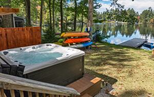 Relaxed East Wakefield Retreat Directly on Balch Lake - East Wakefield, New Hampshire